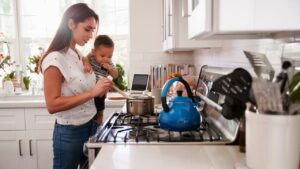 Programa Hogar apoyo para comprar garrafas