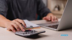Simulador de préstamo ANSES cuotas, tasas y descuentos